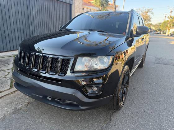 JEEP COMPASS 2.0 SPORT 4X2 16V GASOLINA 4P AUTOMÁTICO JEEP COMPASS 2.0 SPORT 4X2 16V GASOLINA 4P AUTOMÁTICO